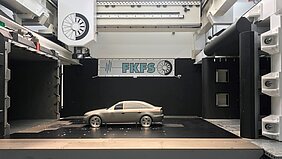 Fahrzeug im Modellwindkanal