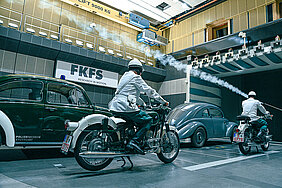 Polizei-Käfer & Polizei-Motorräder