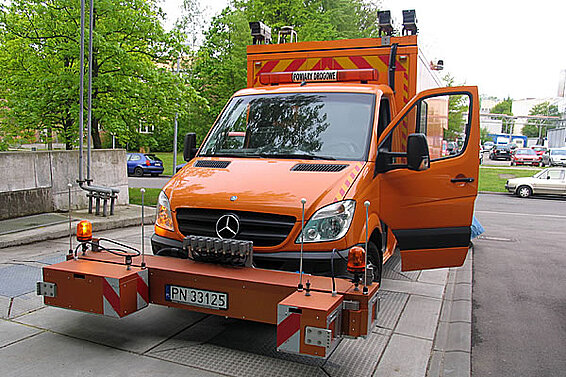 Messsystem zur Erfassung der Straßenquer- und -längsebenheit